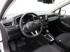 Renault Clio 1.6 E-Tech HEV 140 Look + Carplay + Virtual + LED Lights + Camera Thumbnail 8