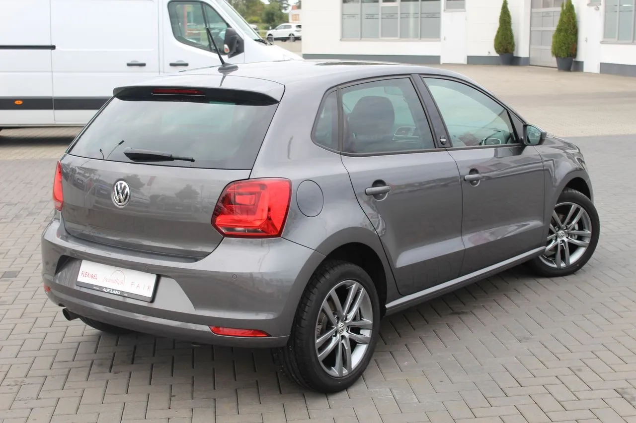 Volkswagen Polo 1.2 TSI Sound Navi...  Image 4