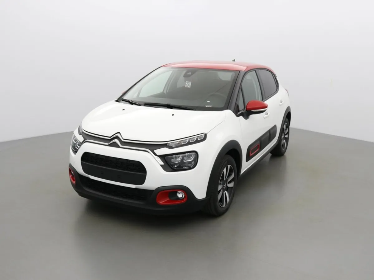 Citroen C3 PURETECH 110 SHINE Image 1