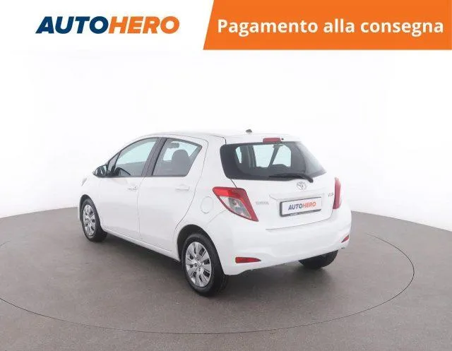 TOYOTA Yaris 1.4 D-4D 5p. Image 4