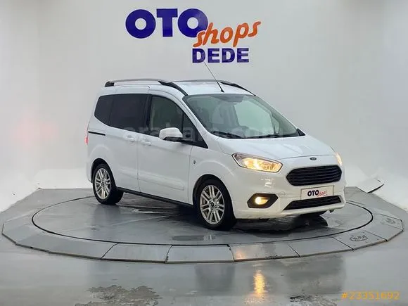 Ford Tourneo Courier 1.5 TDCi Titanium Image 1